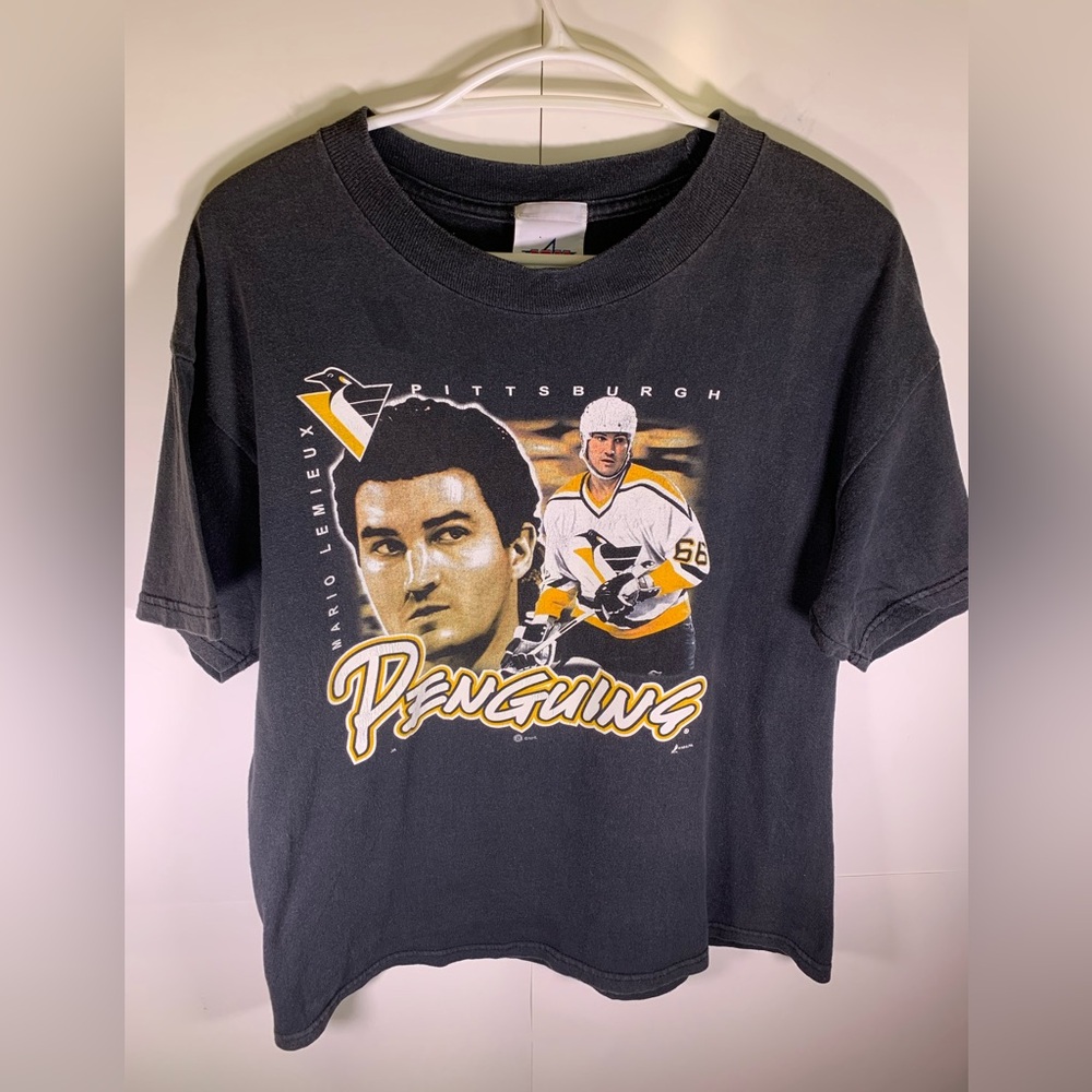 Vintage 90s Mario Lemieux Pittsburg penguins graphic shirt